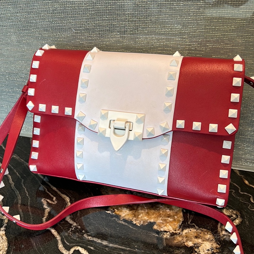 Valentino Vitello Colorblock Medium Free Rockstud Flip Lock Crossbody